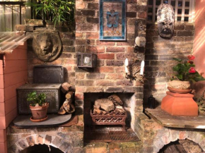 Historic secluded garden cottage, Sydney